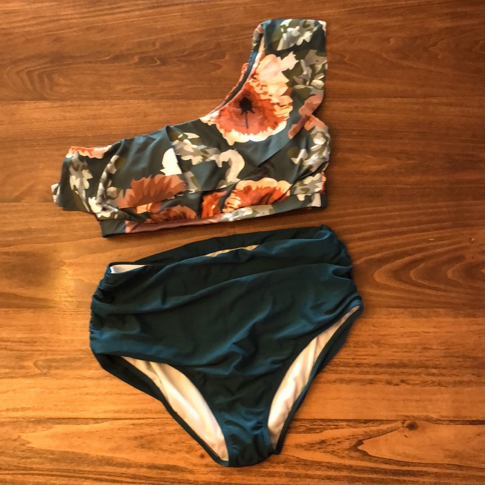 NWOT Medium High Waisted Swimsuit- Grace Sunny Brand